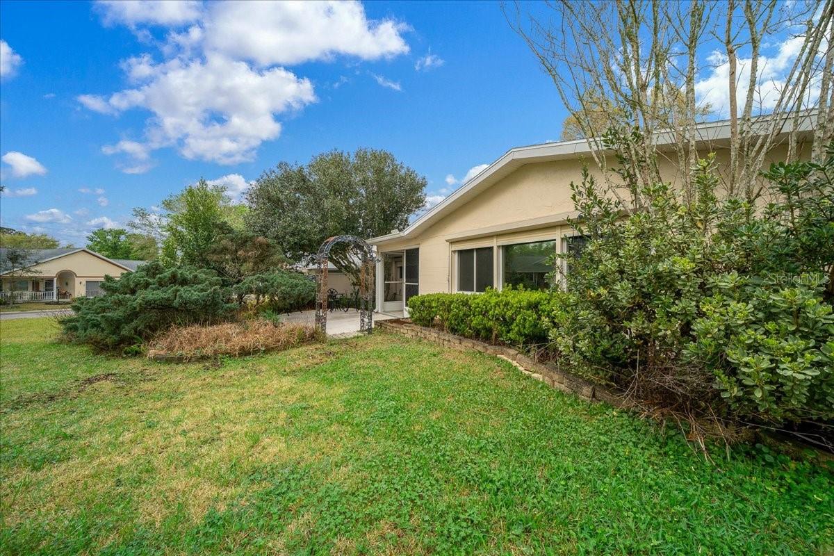 ON TOP OF THE WORLD - Residential