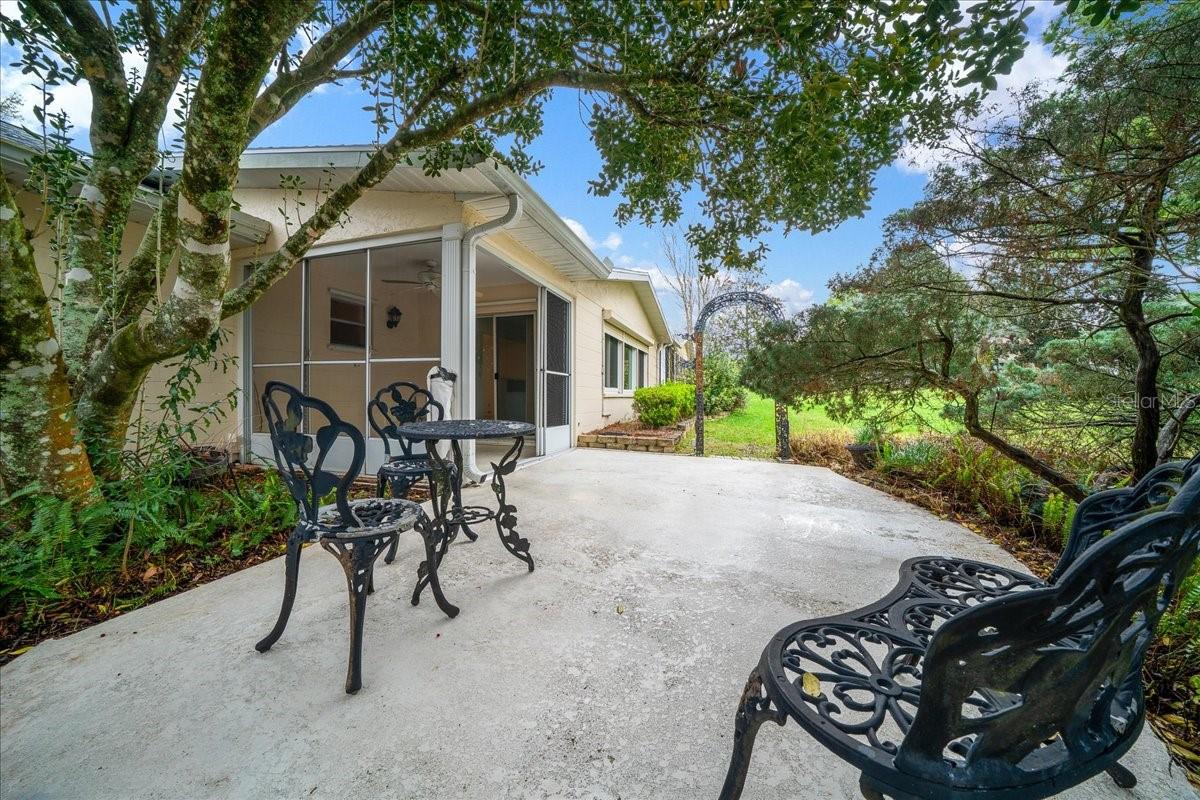 ON TOP OF THE WORLD - Residential