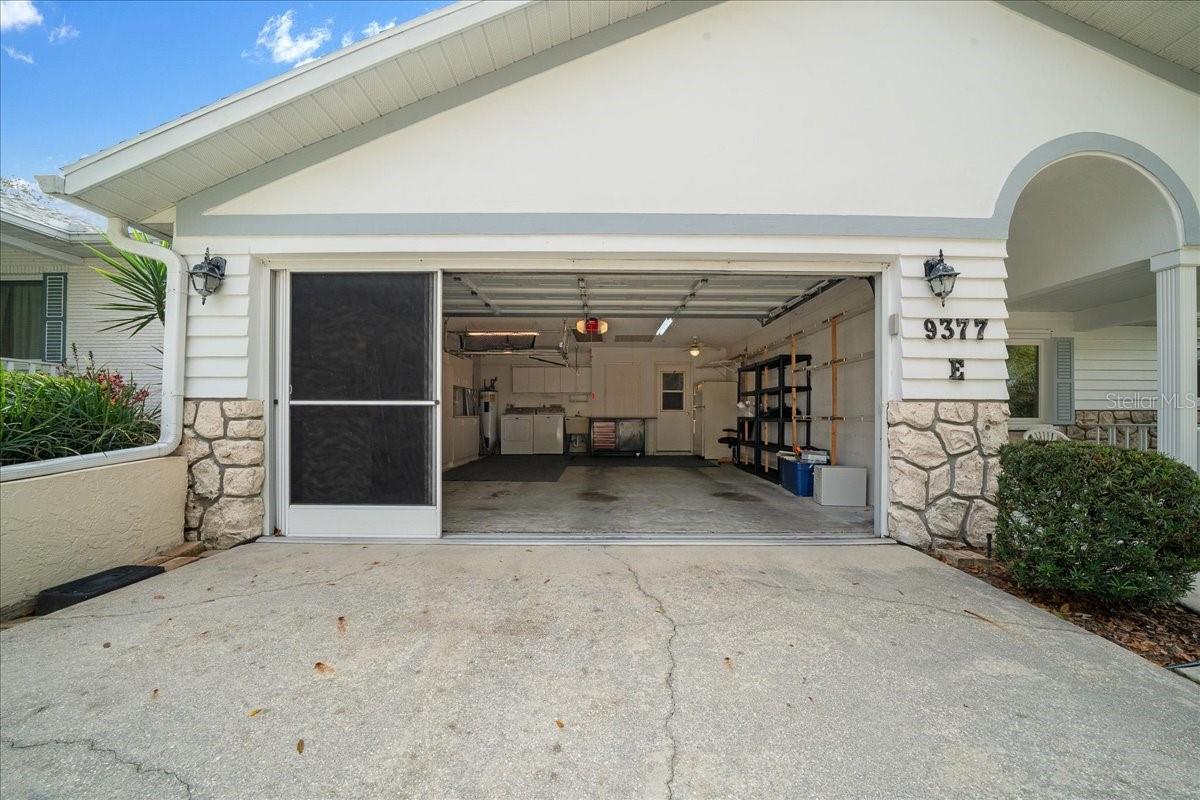 ON TOP OF THE WORLD - Residential