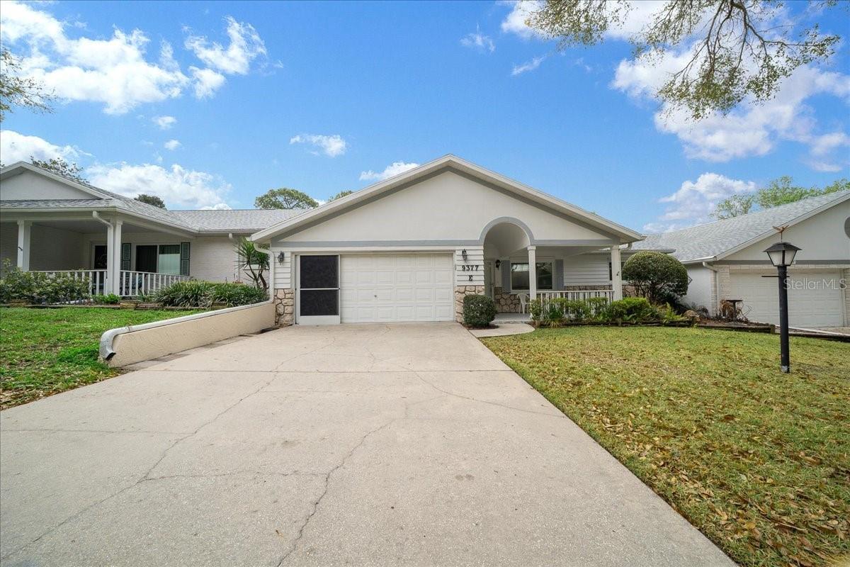 ON TOP OF THE WORLD - Residential