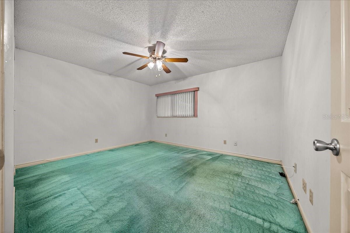 ON TOP OF THE WORLD - Residential