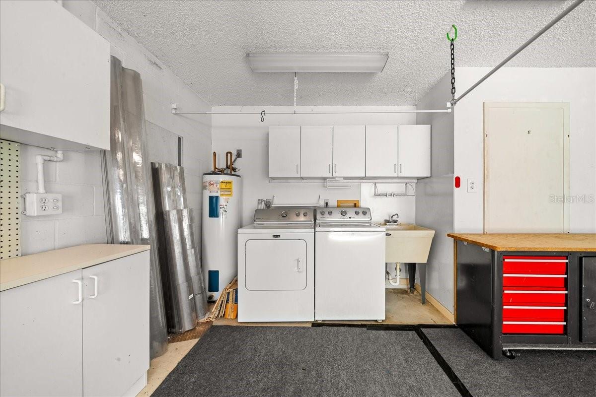 ON TOP OF THE WORLD - Residential