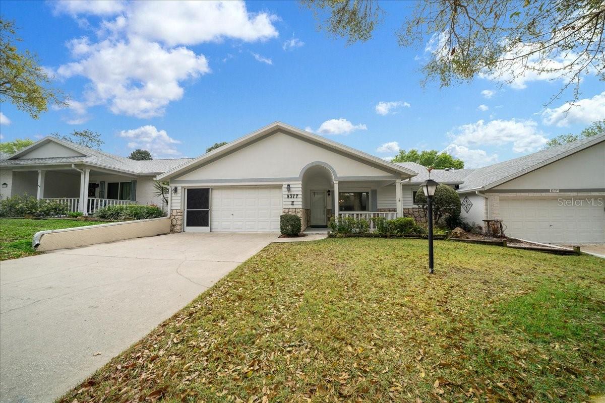 ON TOP OF THE WORLD - Residential