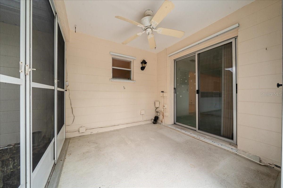 ON TOP OF THE WORLD - Residential