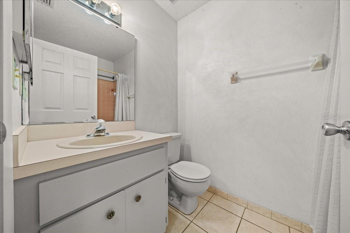 ON TOP OF THE WORLD - Residential