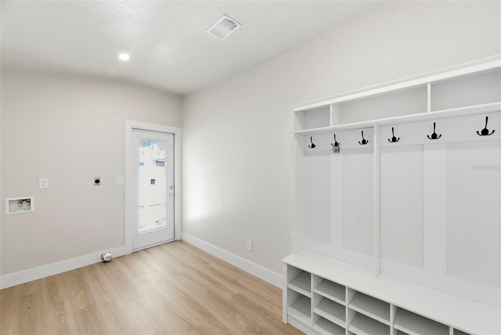 NORTH RIDGE PARK - Residential