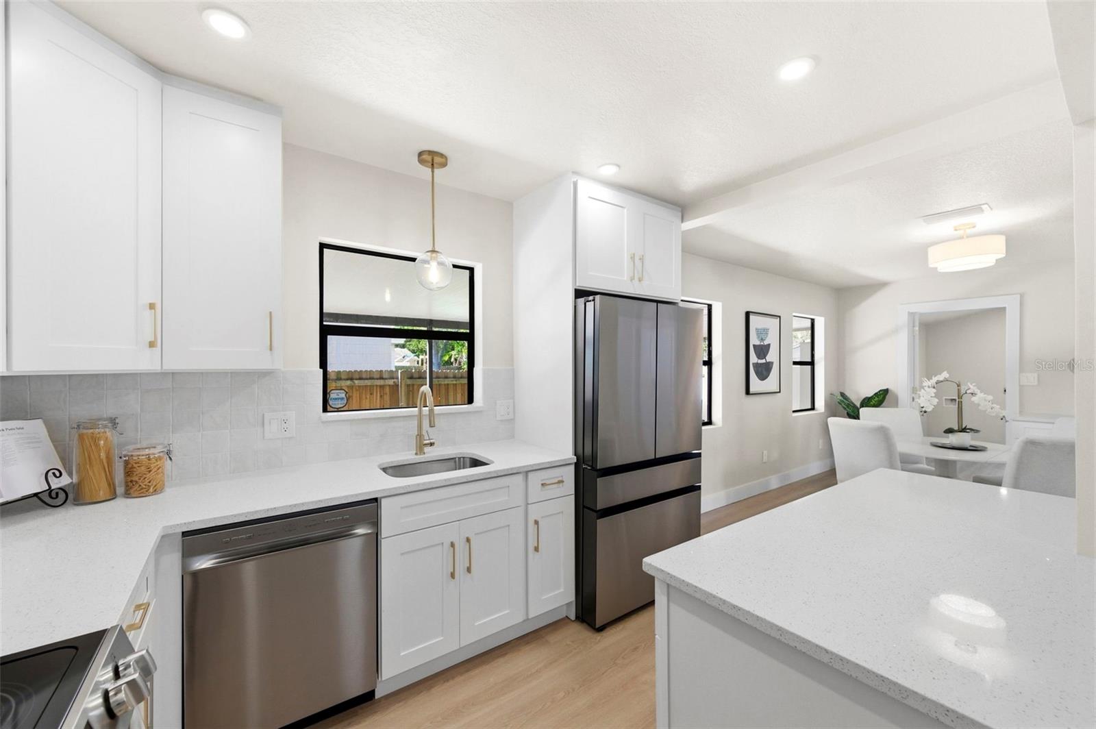 NORTH RIDGE PARK - Residential