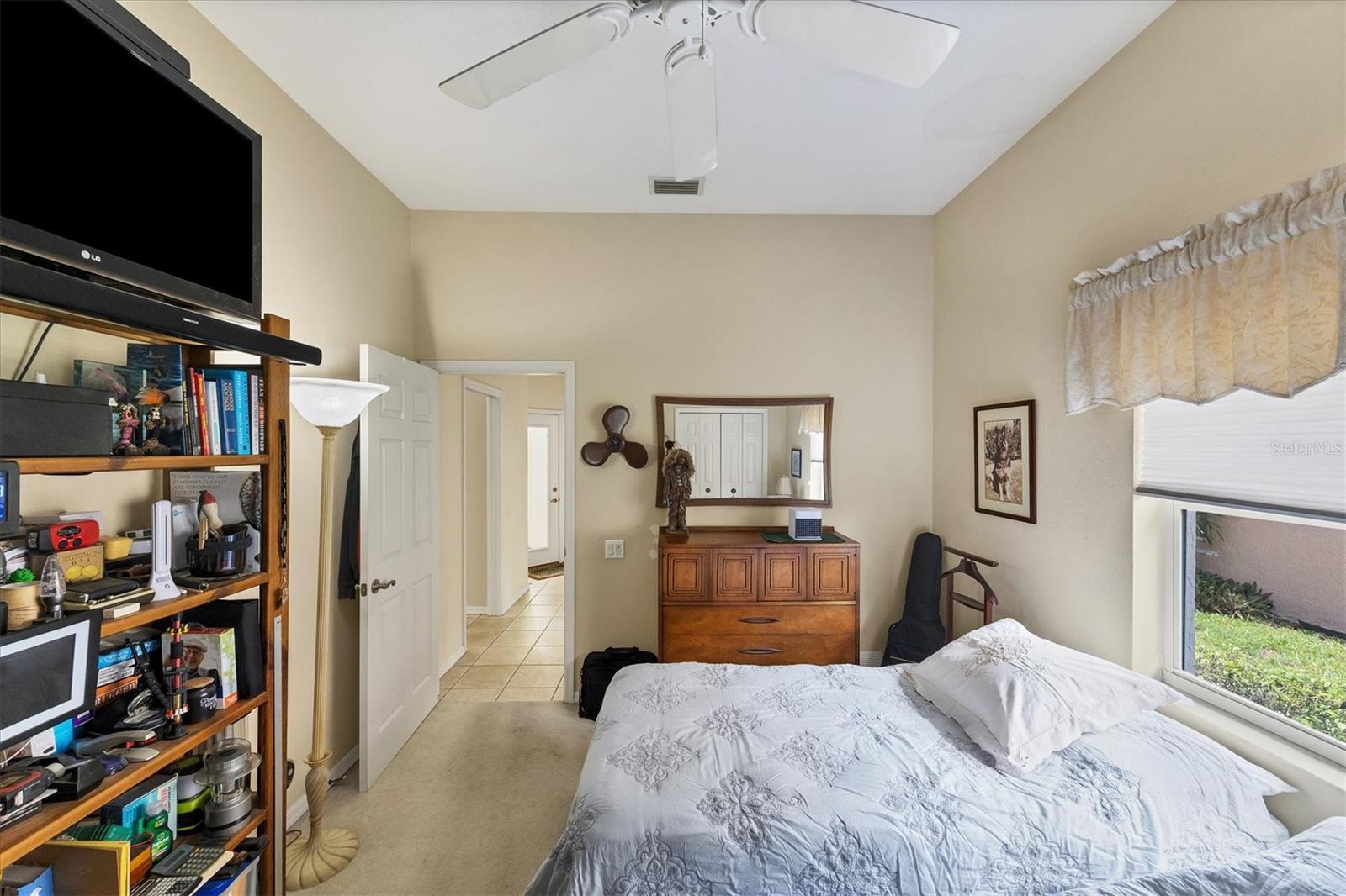 PELICAN POINTE GOLF & COUNTRY CLUB - Residential