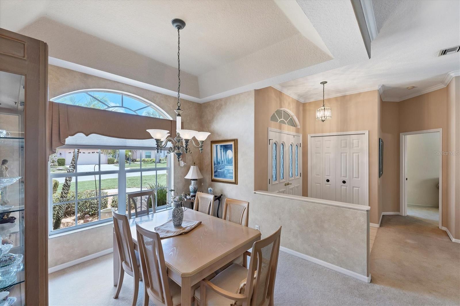 PELICAN POINTE GOLF & COUNTRY CLUB - Residential