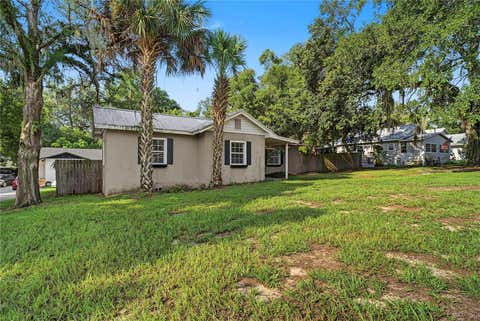 Tiny photo for 205 E Fountain Street, Fruitland Park, FL 34731 (MLS # O6429783)