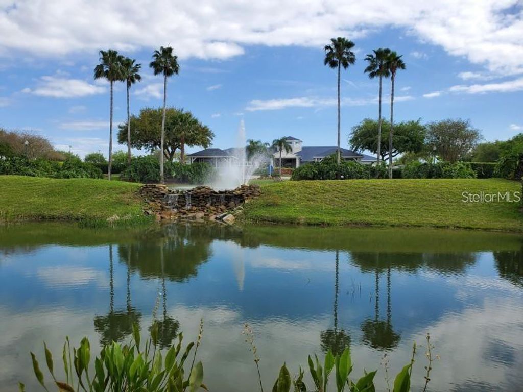 Photo of 5964 Brittania Boulevard, Tavares, FL 32778 (MLS # G5107482)