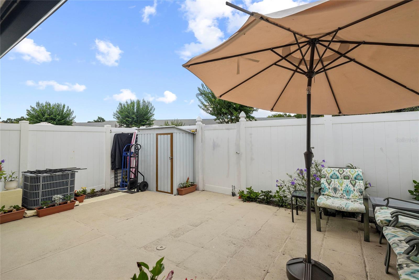 PARK LAKE VILLAS CONDO - Residential