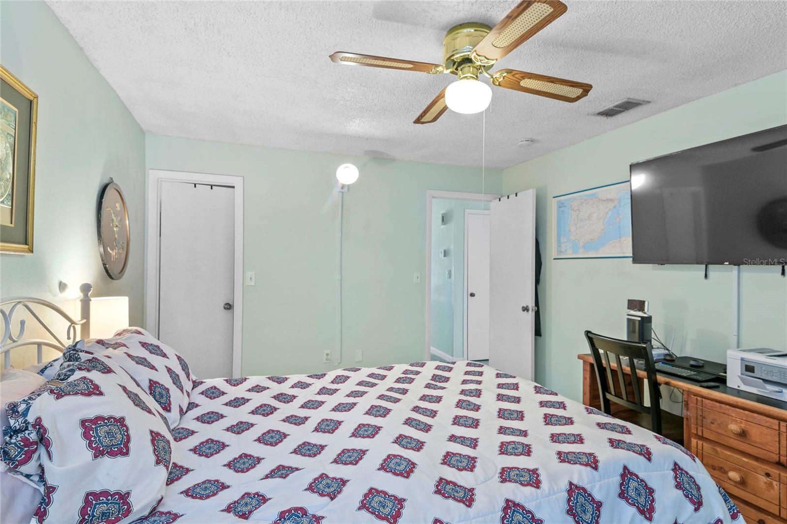 PARK LAKE VILLAS CONDO - Residential