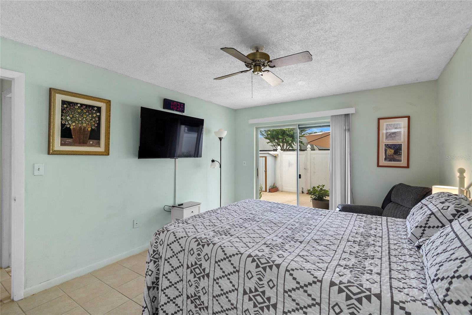 PARK LAKE VILLAS CONDO - Residential