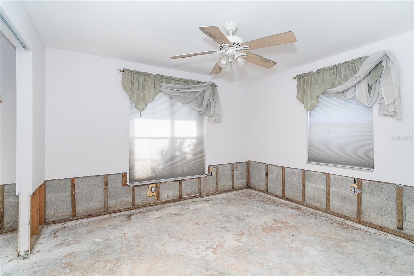 CHARLOTTE PARK - Residential