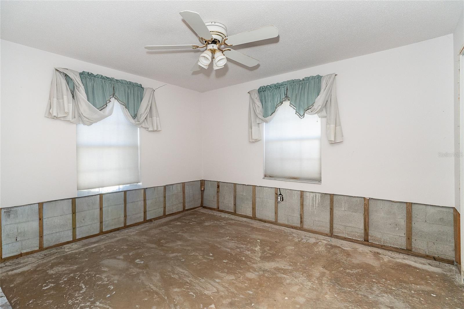 CHARLOTTE PARK - Residential