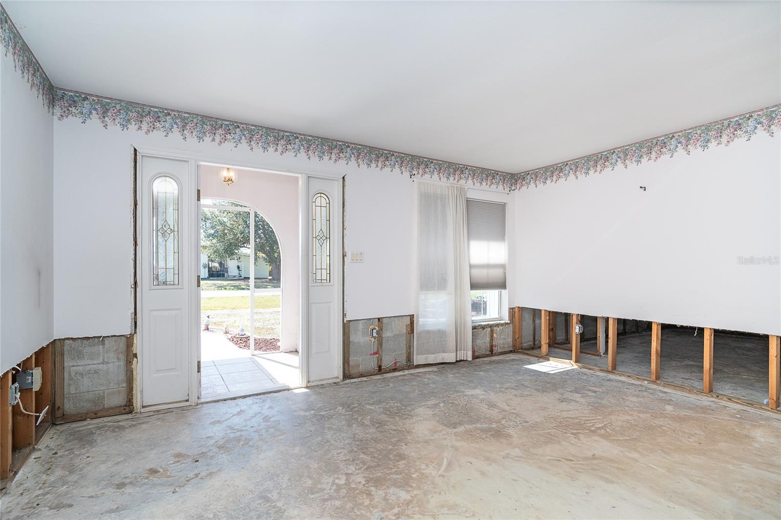 CHARLOTTE PARK - Residential