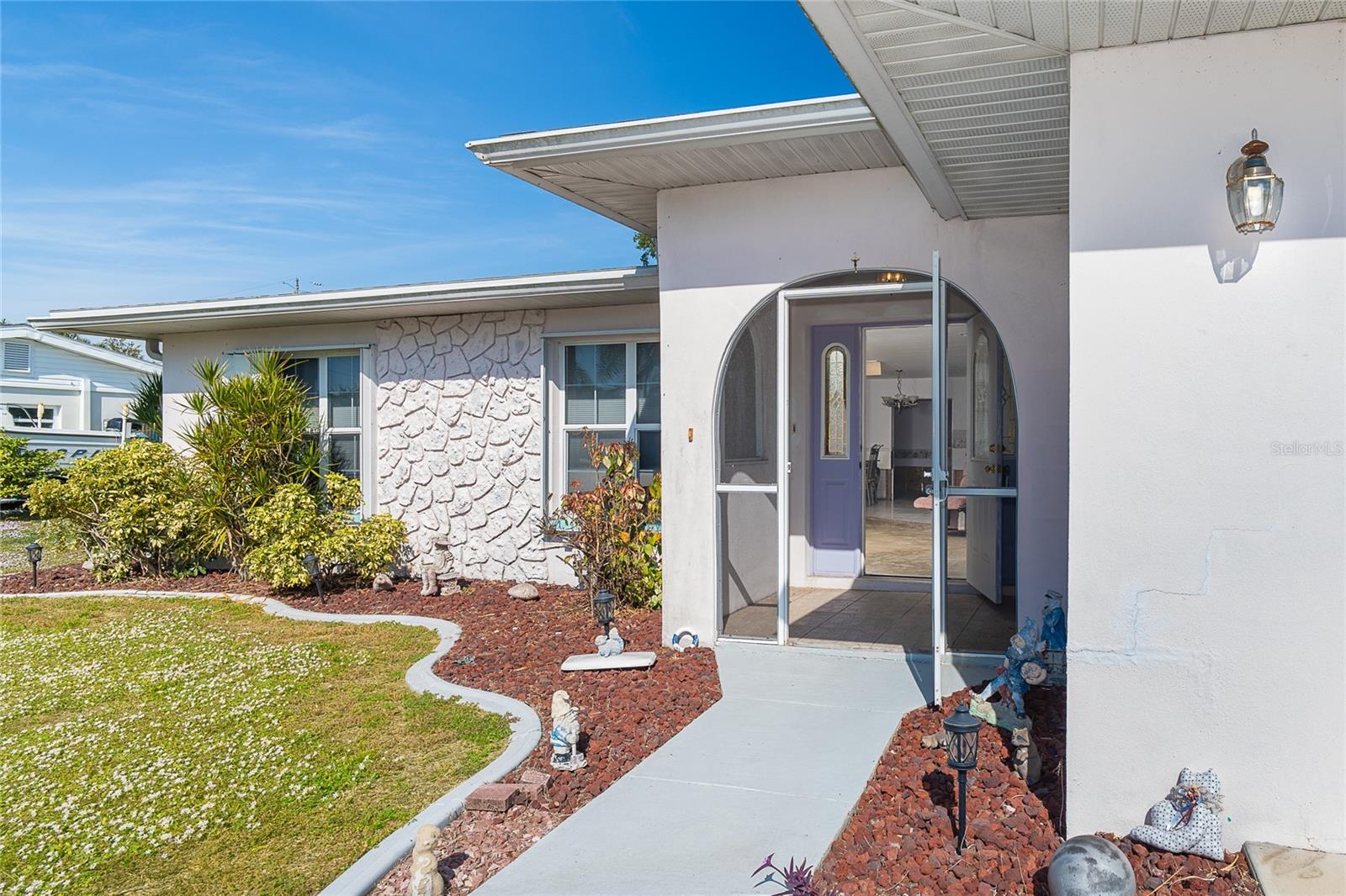 CHARLOTTE PARK - Residential