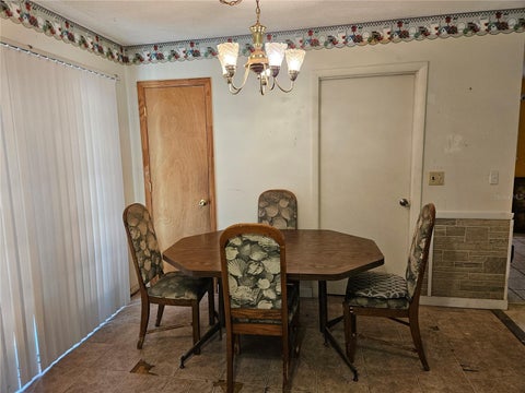 Tiny photo for 6411 NE 22nd Court, Ocala, FL 34479 (MLS # OM731257)