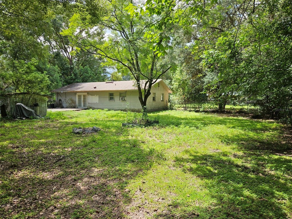 Photo of 6411 NE 22nd Court, Ocala, FL 34479 (MLS # OM731257)