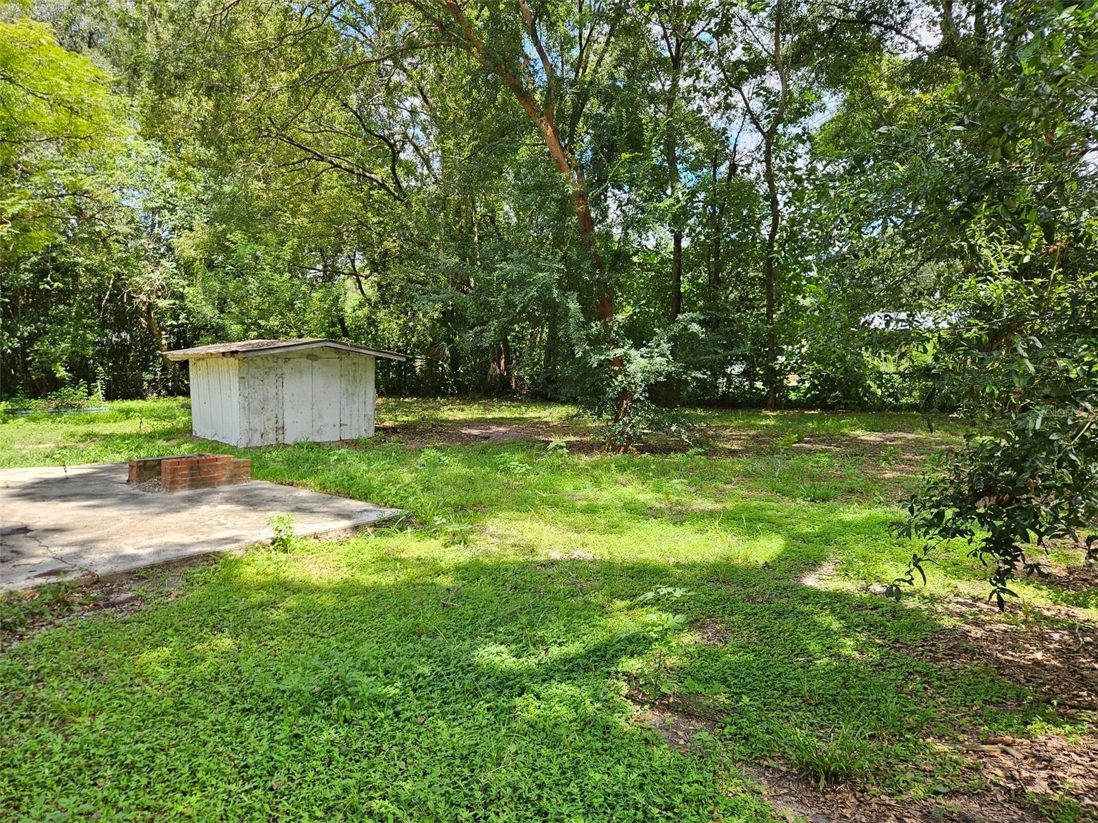 6411 NE 22ND COURT