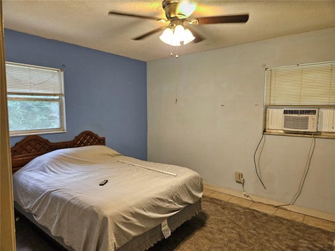 Tiny photo for 6411 NE 22nd Court, Ocala, FL 34479 (MLS # OM731257)