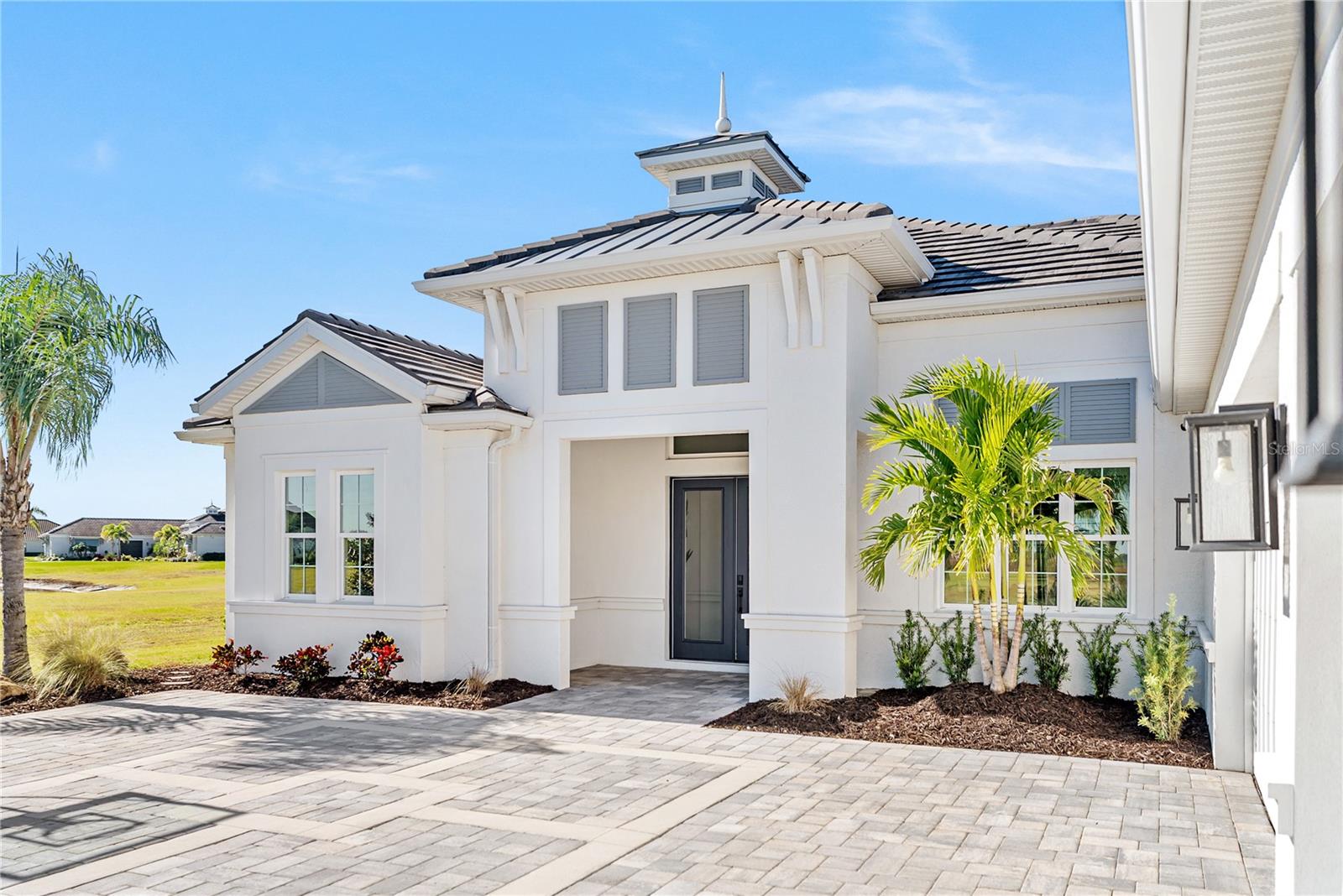 HAMPTON LAKES - Residential