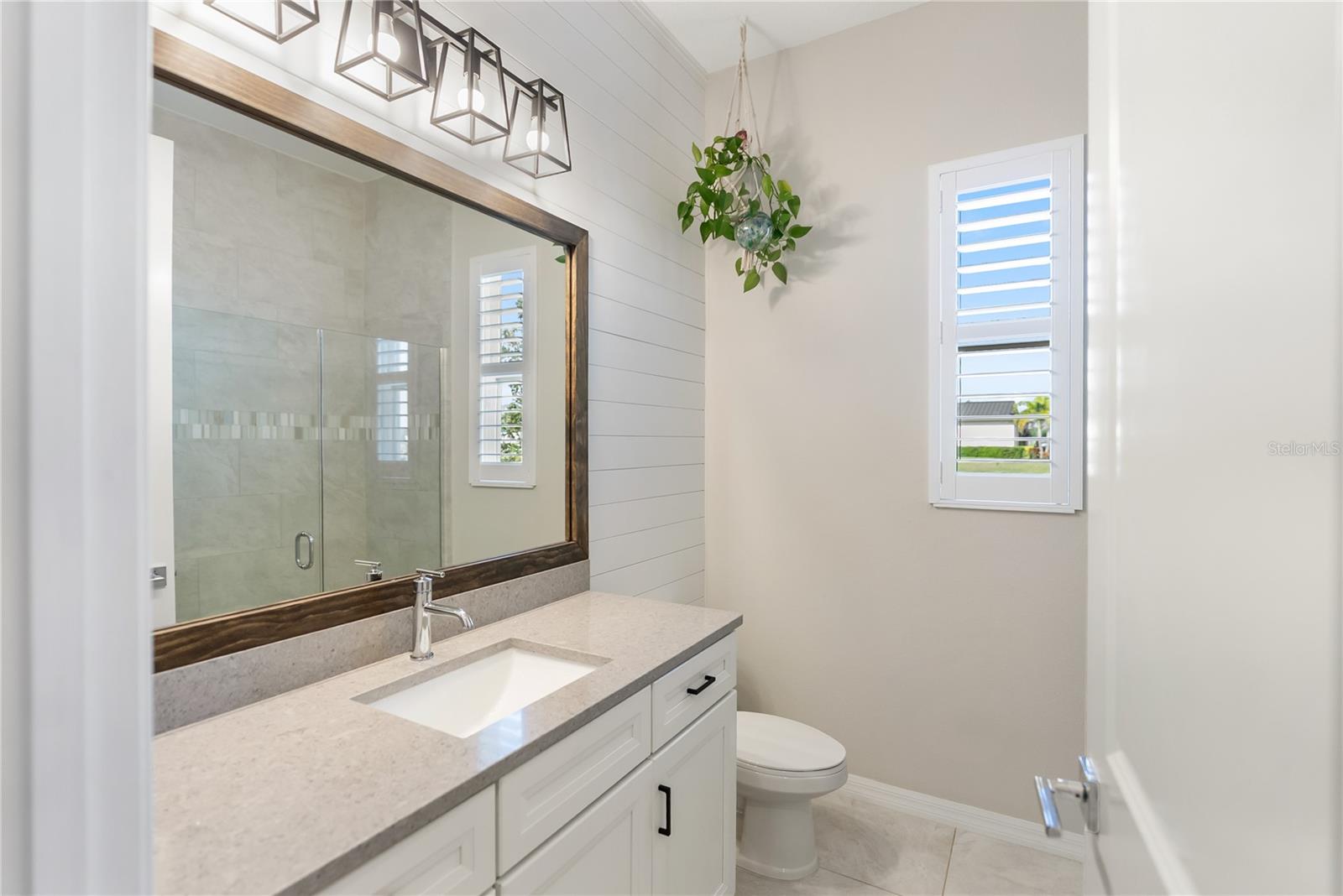 HAMPTON LAKES - Residential