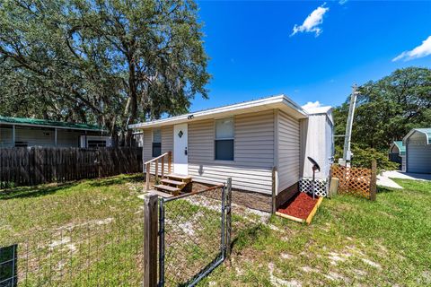 A home in DUNNELLON