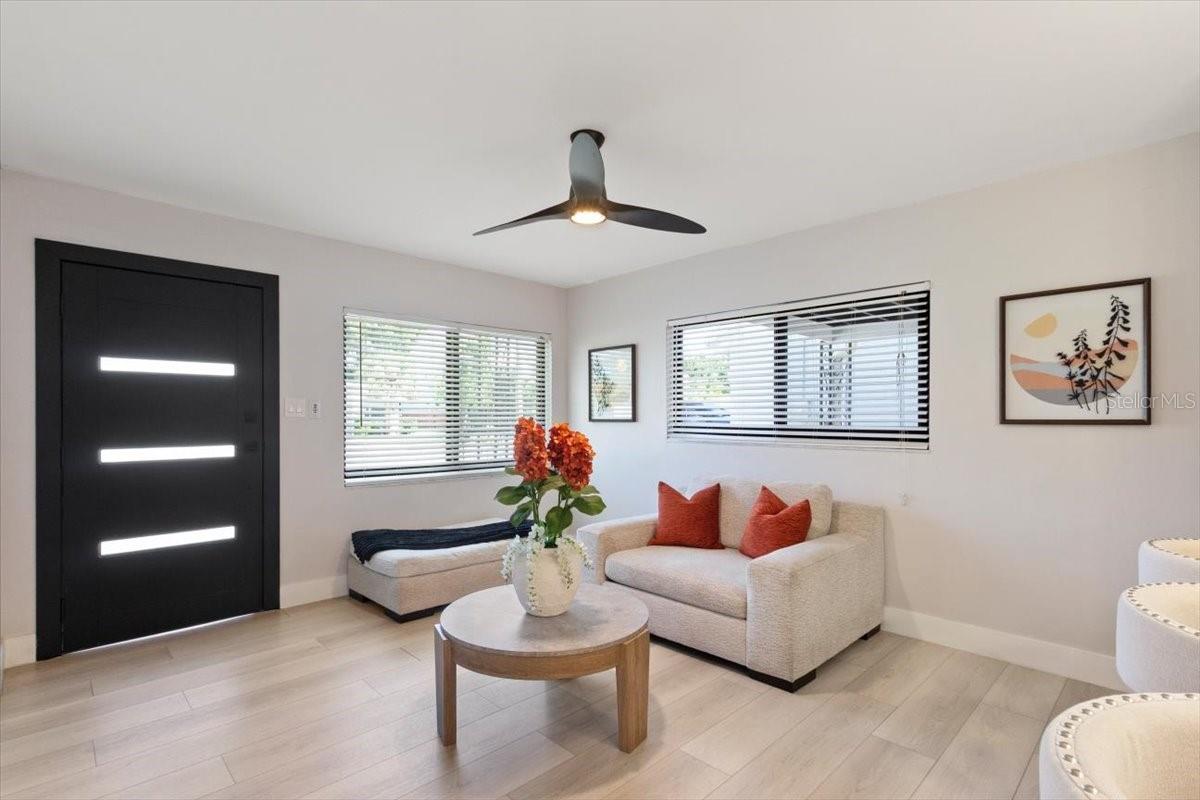 LINCOLN TERRACE - Residential