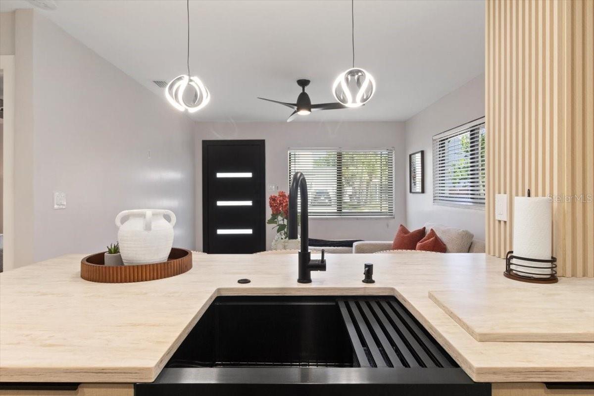 LINCOLN TERRACE - Residential