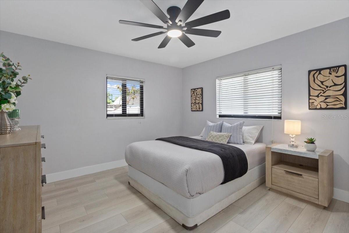 LINCOLN TERRACE - Residential