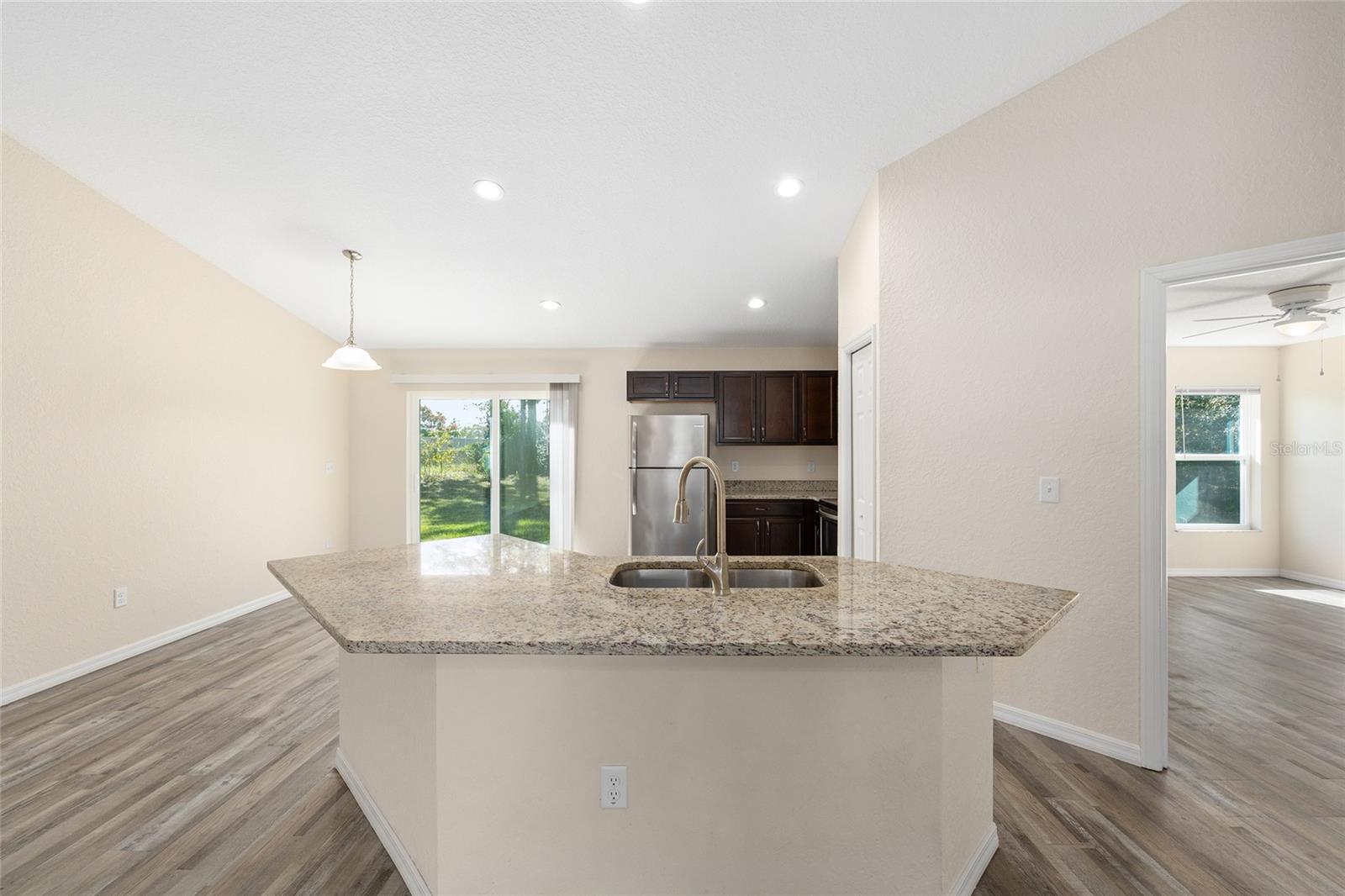 SILVER SPGS SHORES - Residential