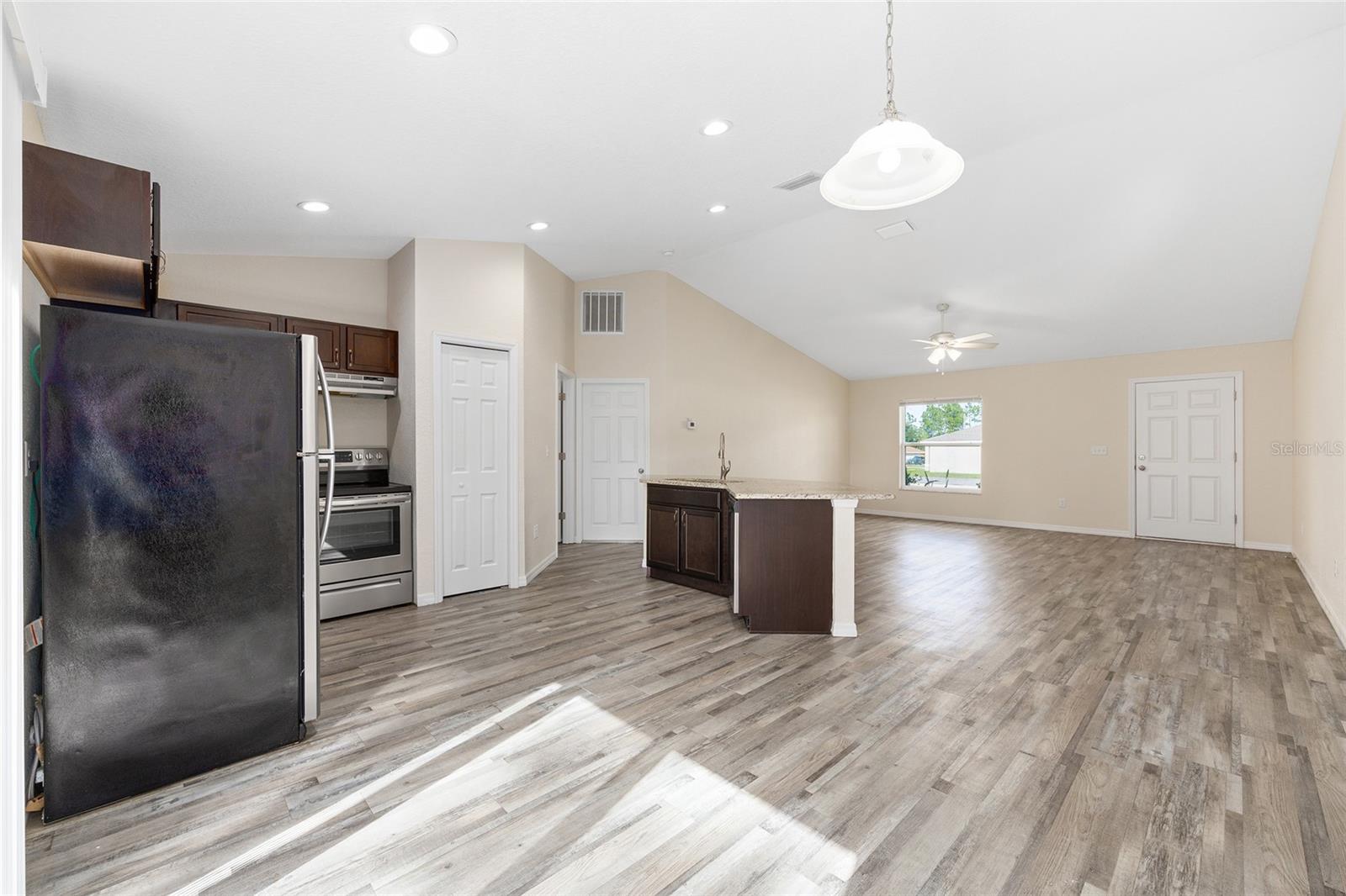 SILVER SPGS SHORES - Residential