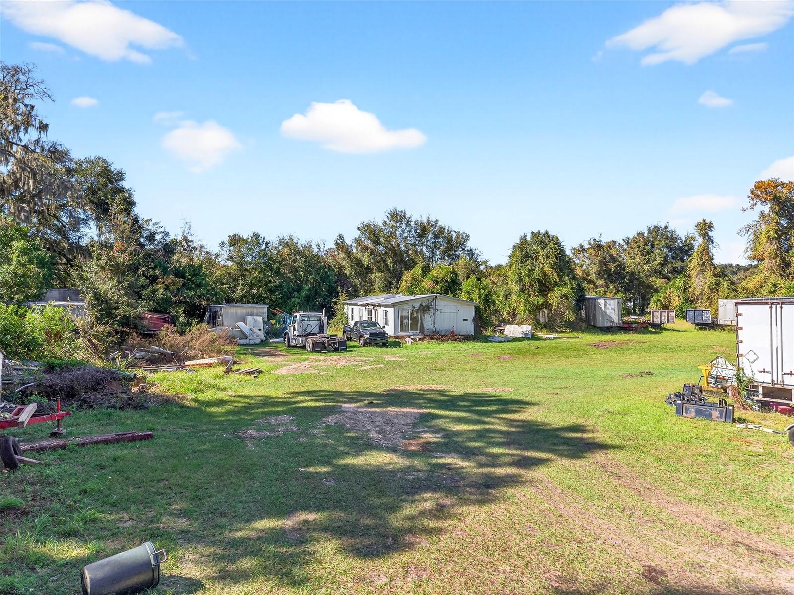 NORTH BELLEVIEW MOBILE HOME PARK - Land