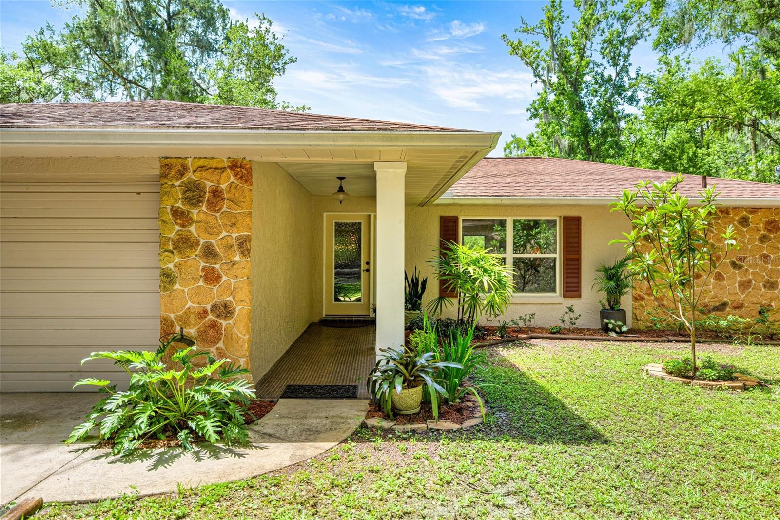 19620 FOX TRAIL