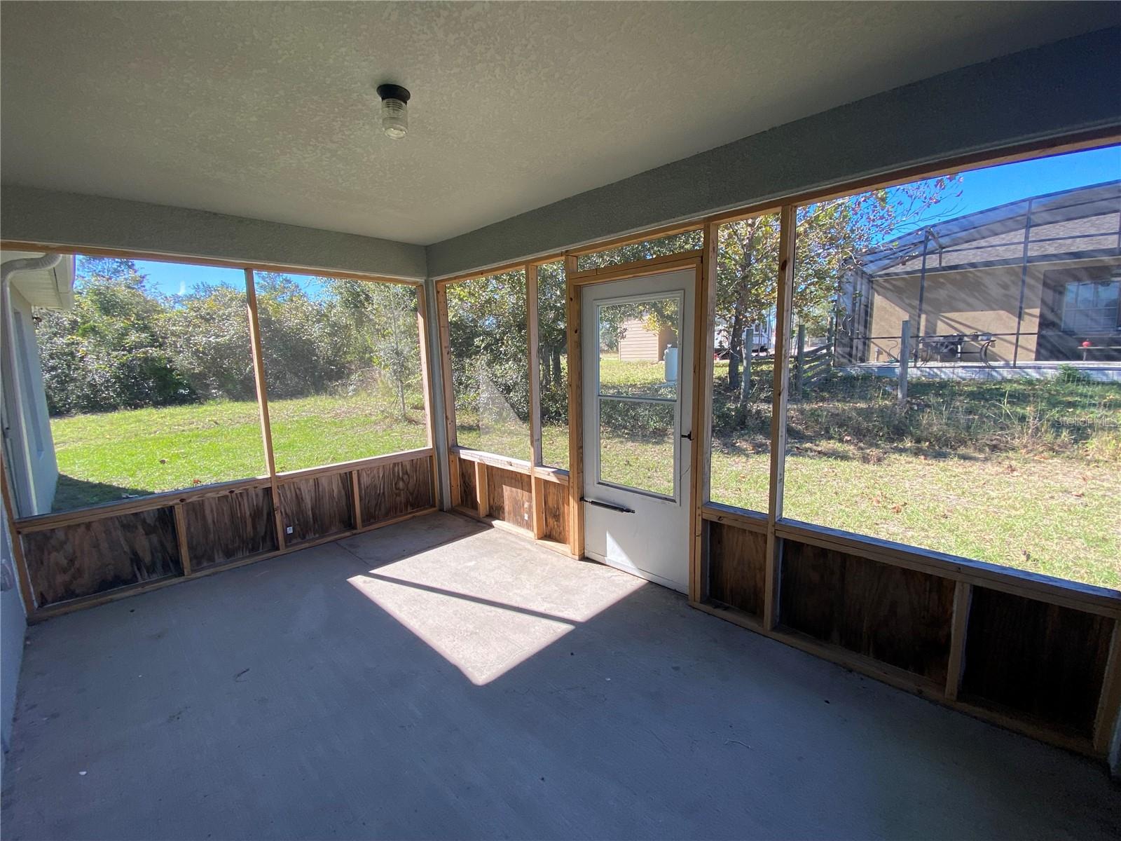 EAST UMATILLA - Residential