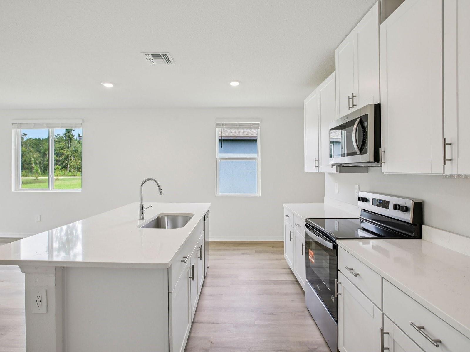 LEYLAND PRESERVE - Residential