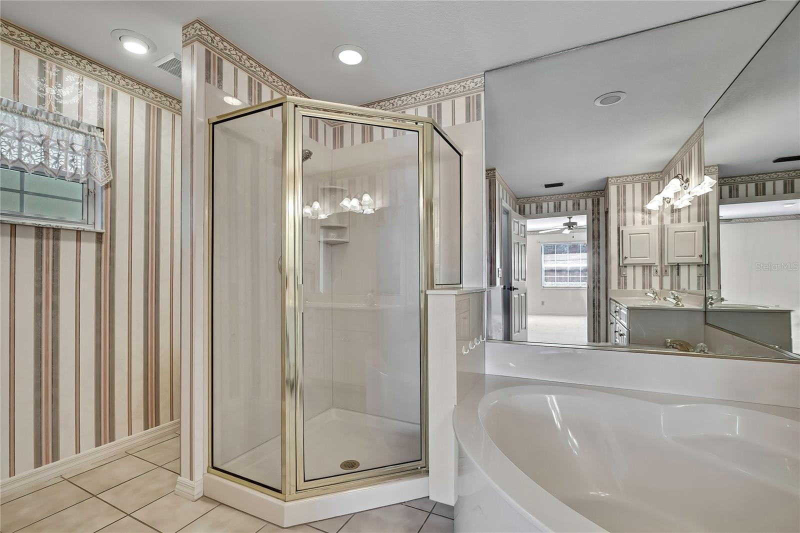 RAINBOW SPGS COUNTRY CLUB ESTATE - Residential