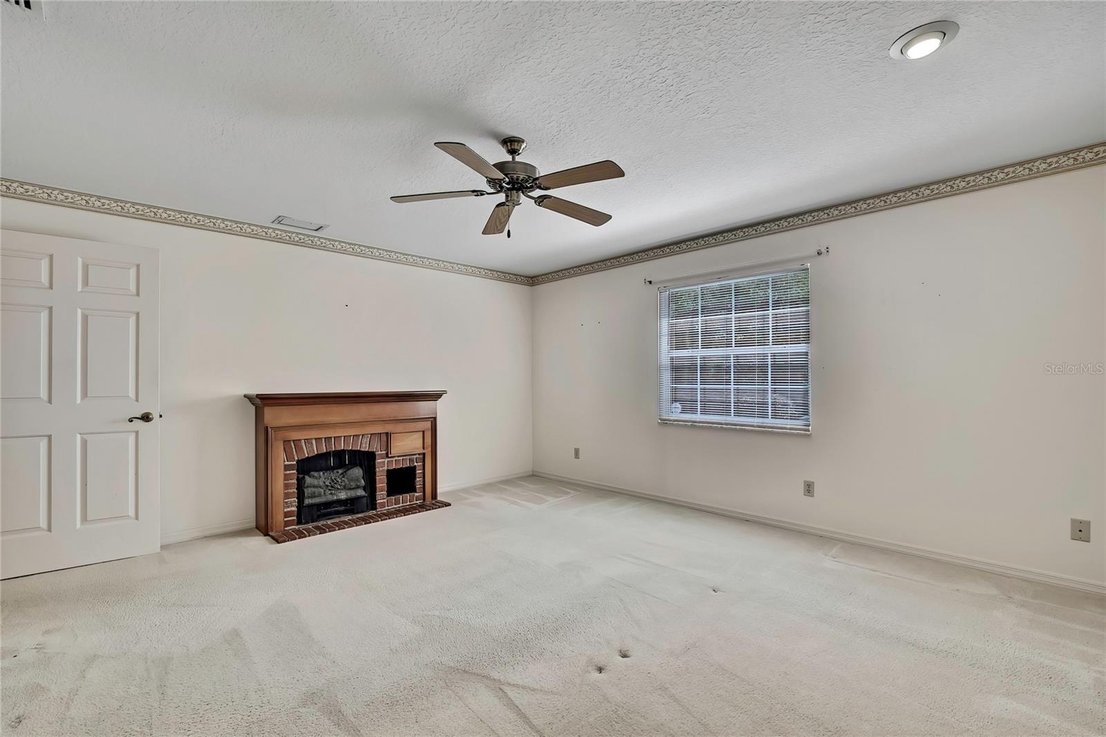 RAINBOW SPGS COUNTRY CLUB ESTATE - Residential