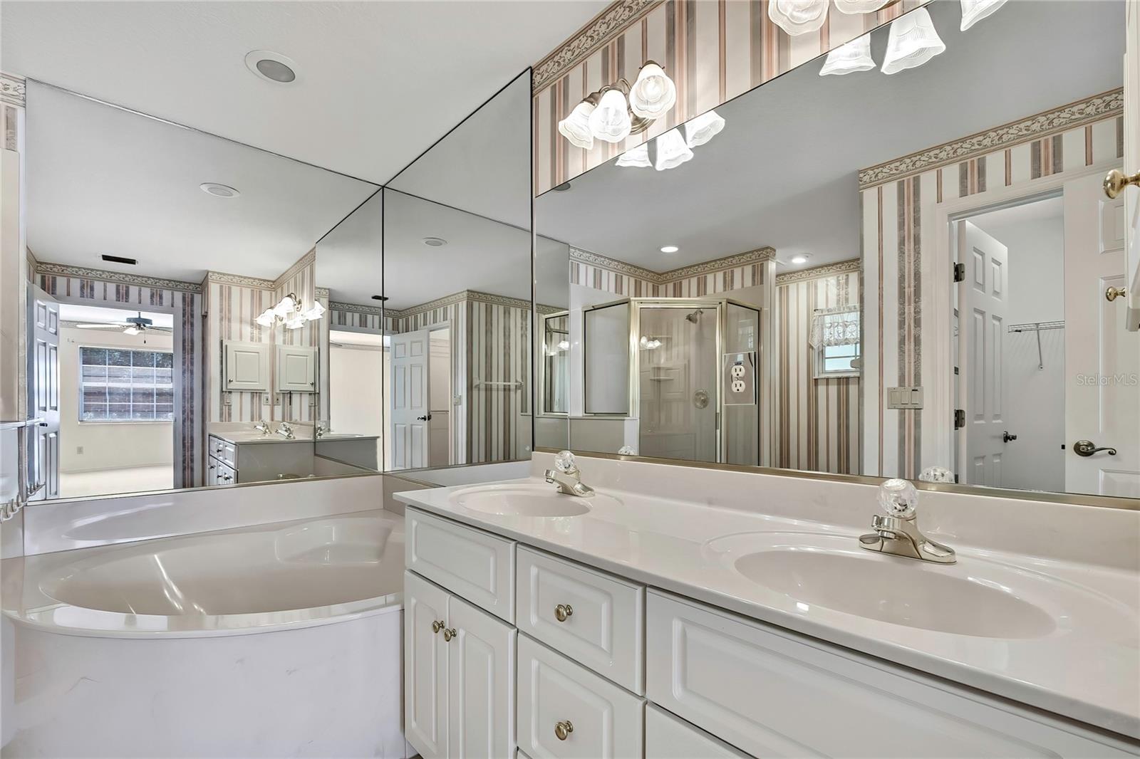 RAINBOW SPGS COUNTRY CLUB ESTATE - Residential