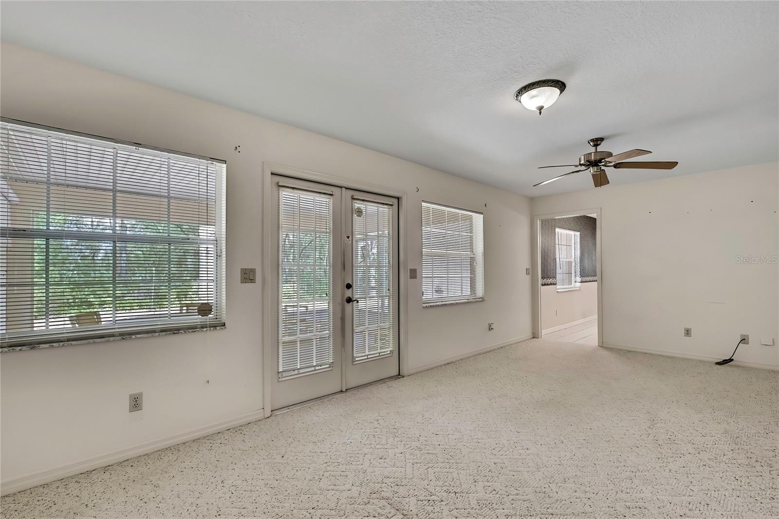 RAINBOW SPGS COUNTRY CLUB ESTATE - Residential