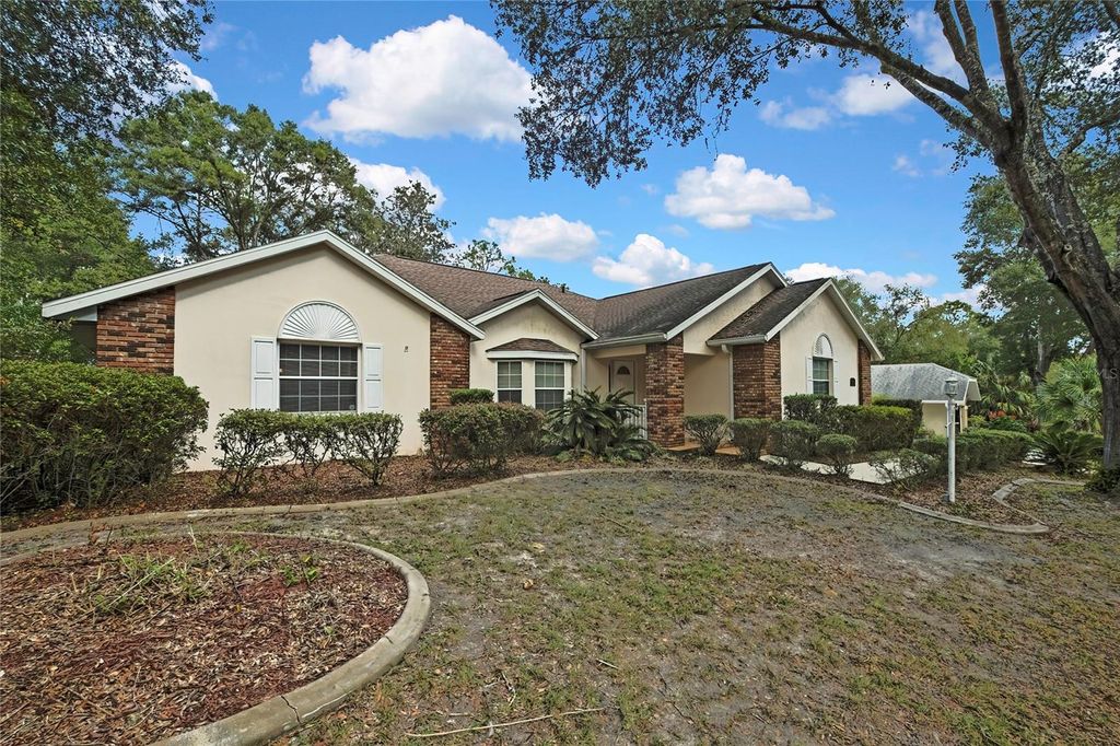 Photo of 19649 SW 93rd Lane, Dunnellon, FL 34432 (MLS # TB8437174)