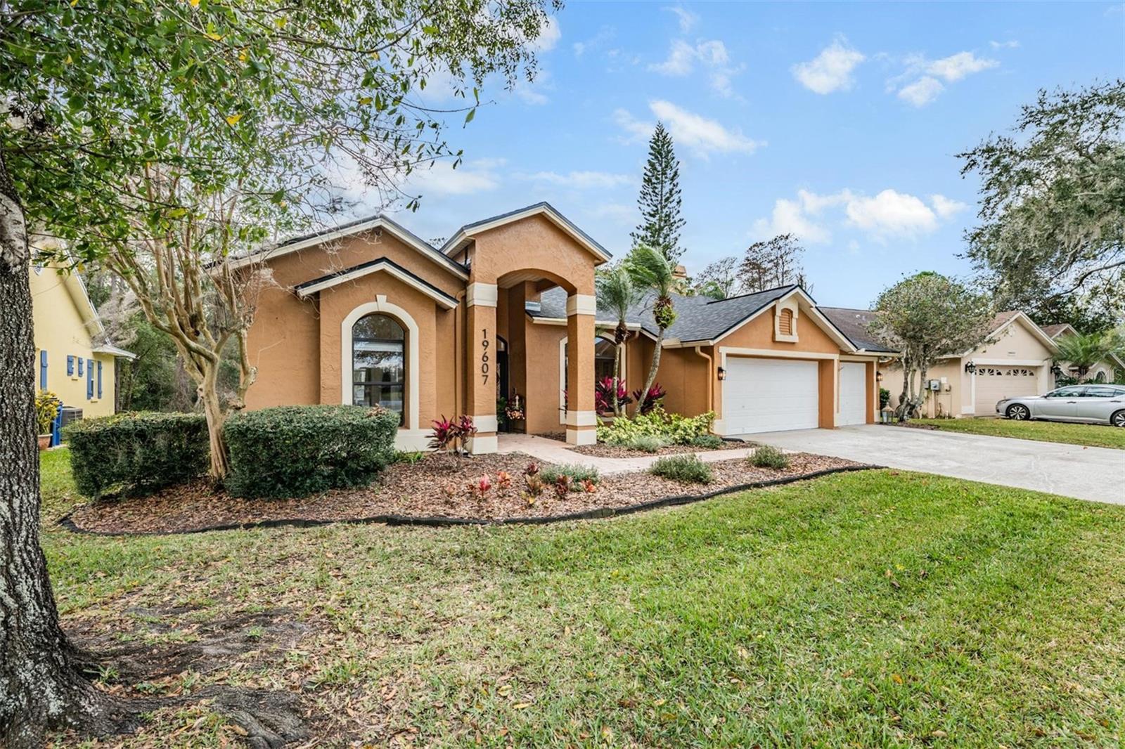 WYNDHAM LAKE SUB PH ONE - Residential