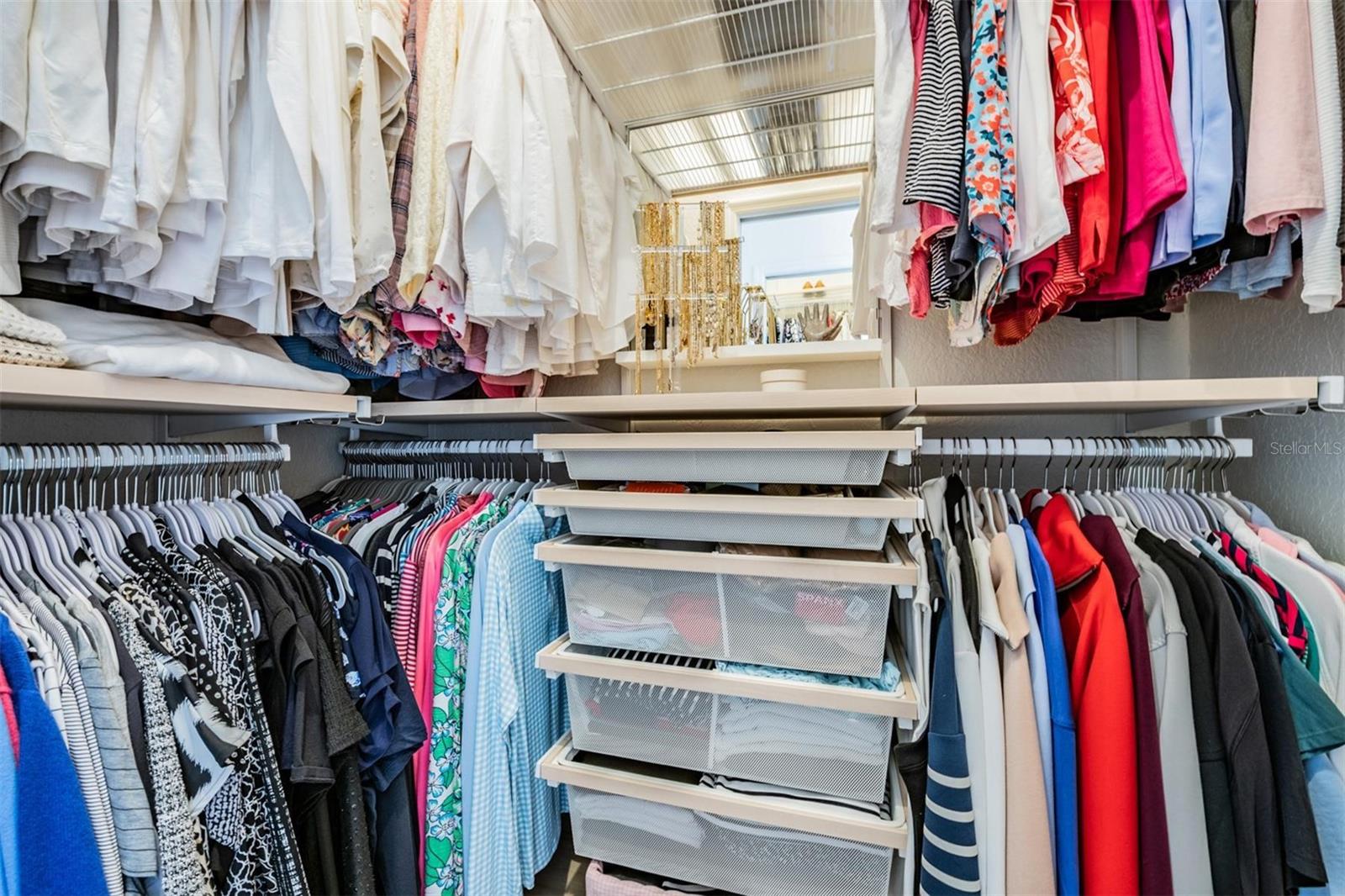 WYNDHAM LAKE SUB PH ONE - Residential