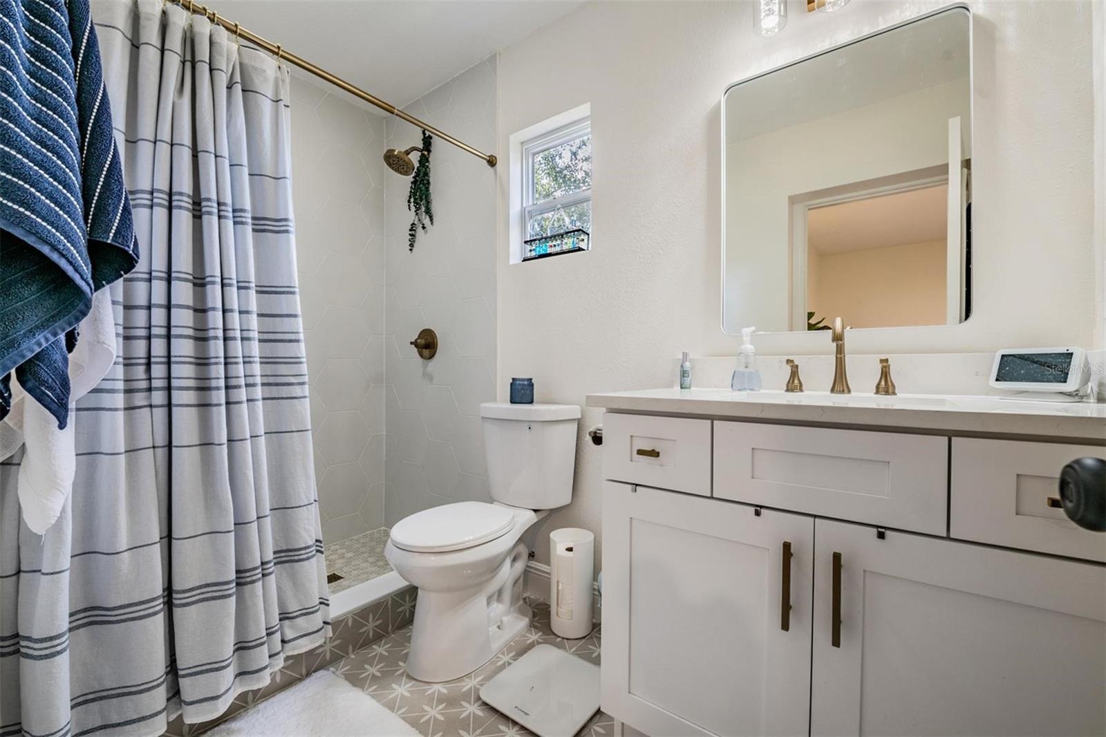 WYNDHAM LAKE SUB PH ONE - Residential