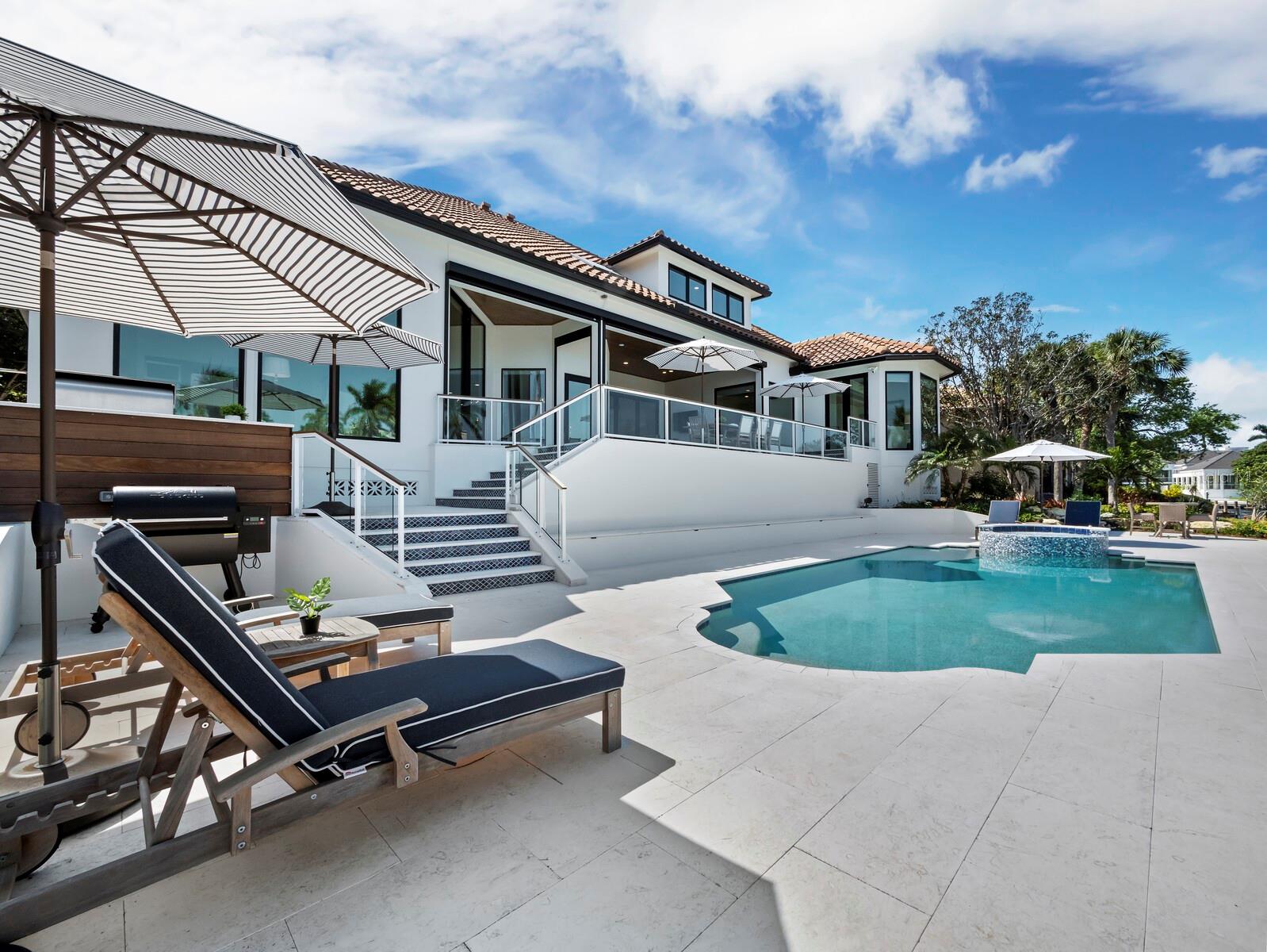 BAY ISLES - Residential