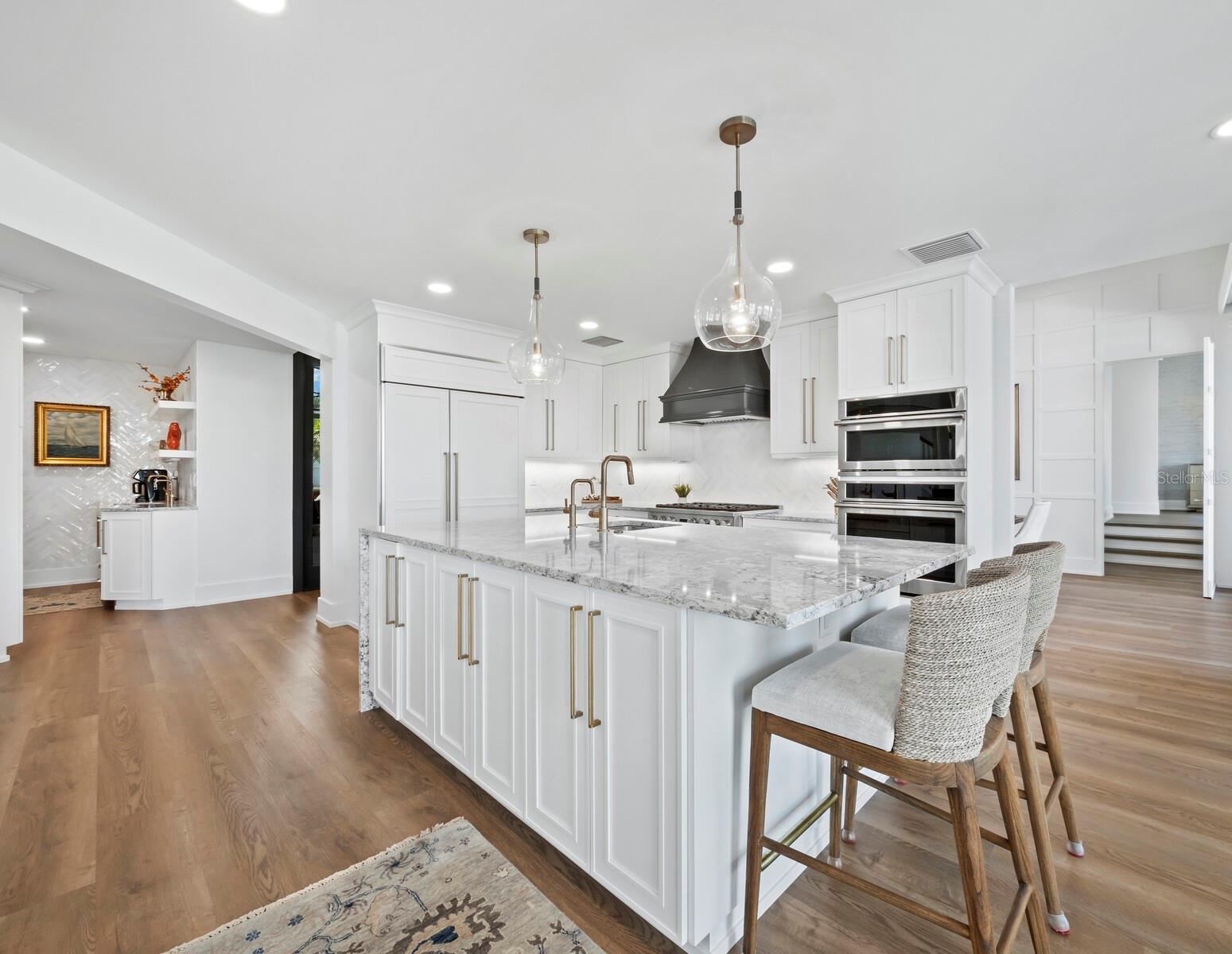 BAY ISLES - Residential