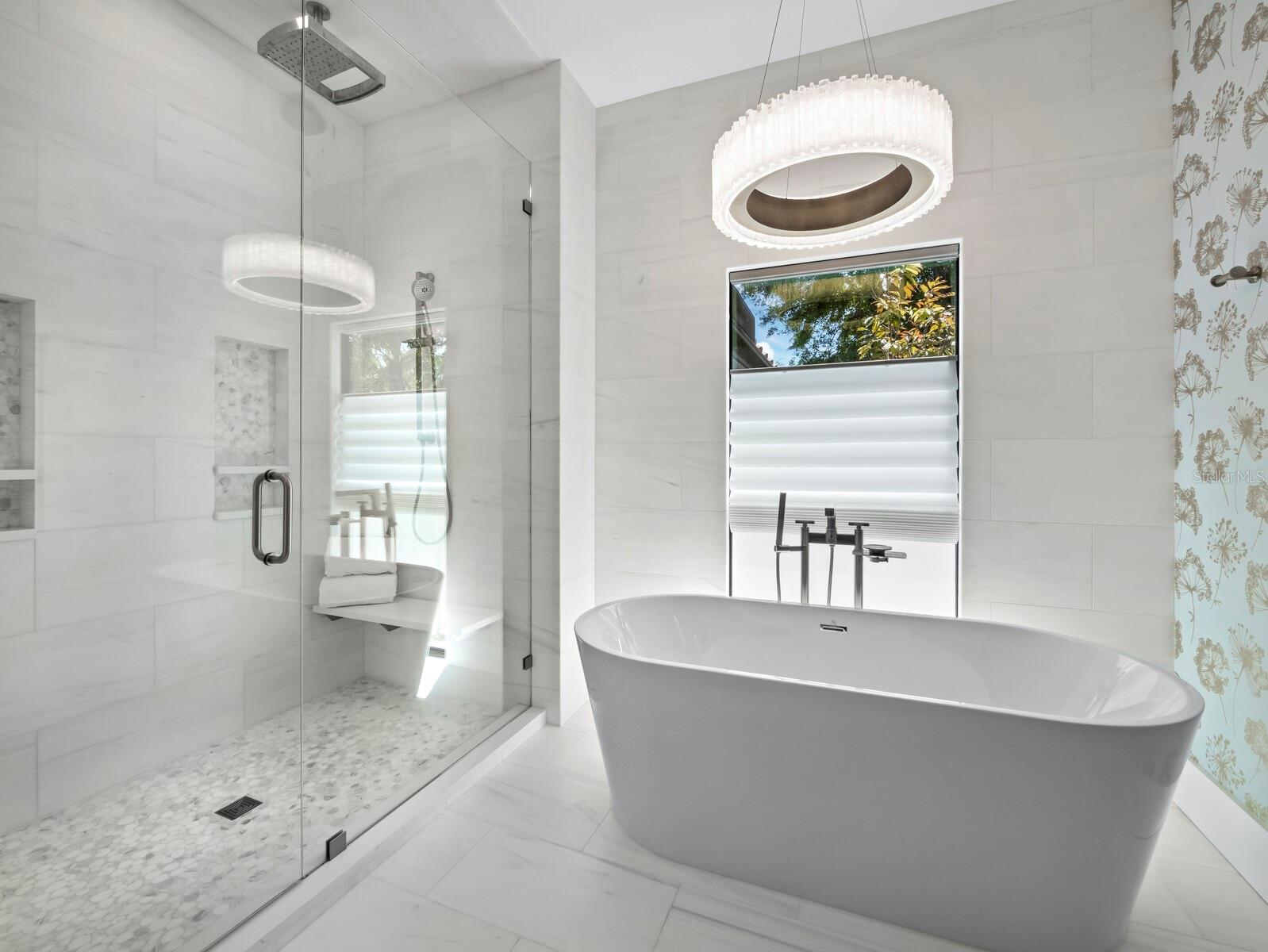 BAY ISLES - Residential