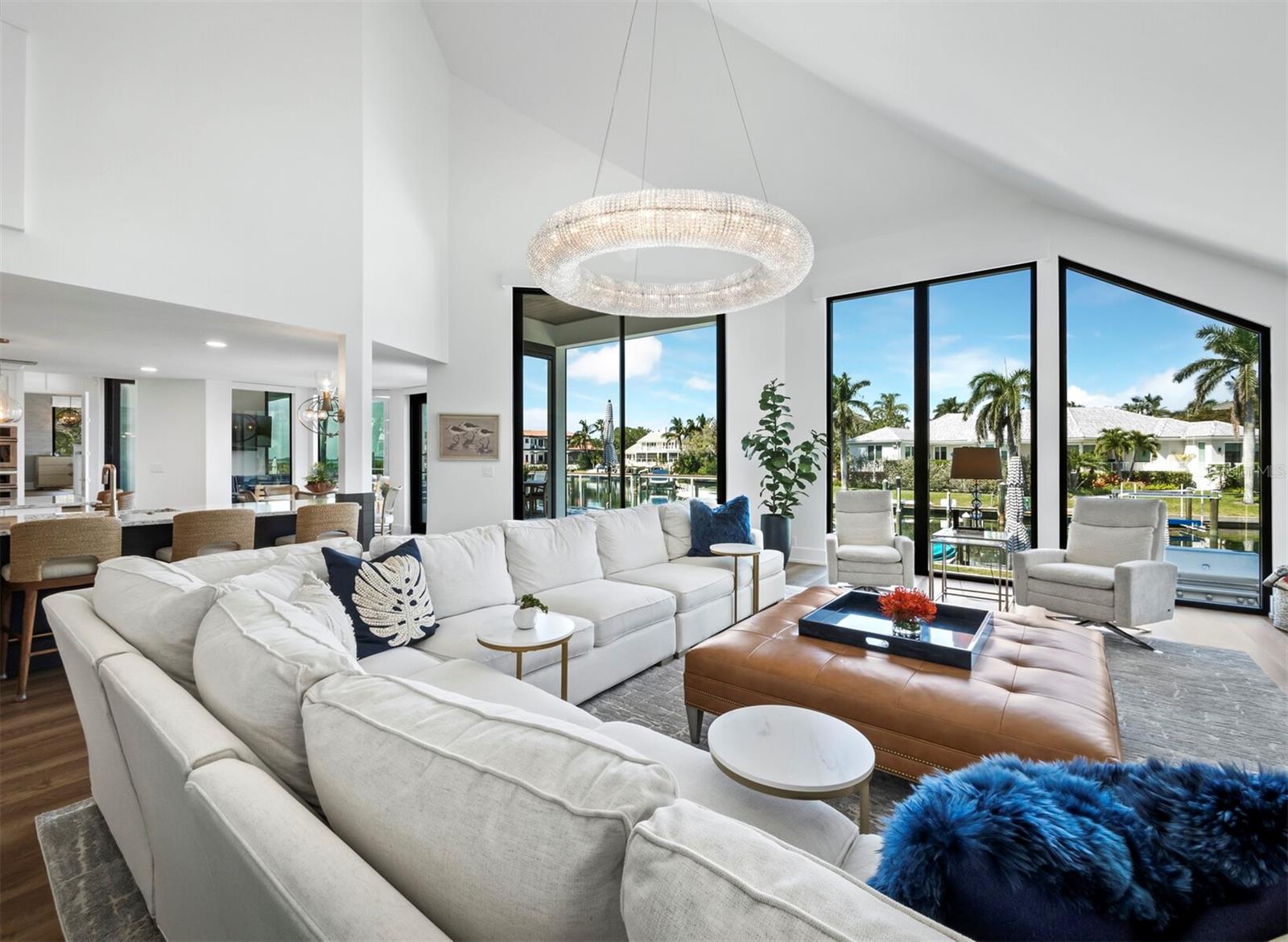 BAY ISLES - Residential